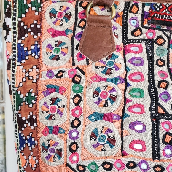 Artisan Banjara zari Boho  Embroidered bag Handmade Patchwork Repurposed - Picture 13 of 16